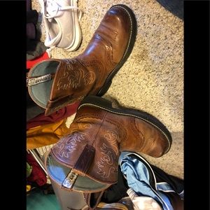 Fat baby ARIAT boots